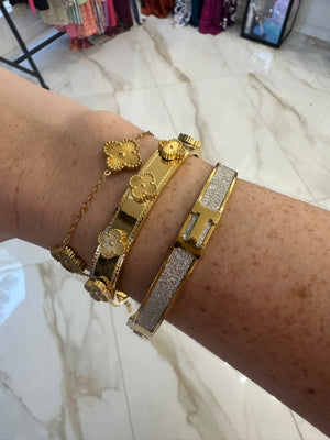 Pulseras de acero tréboles