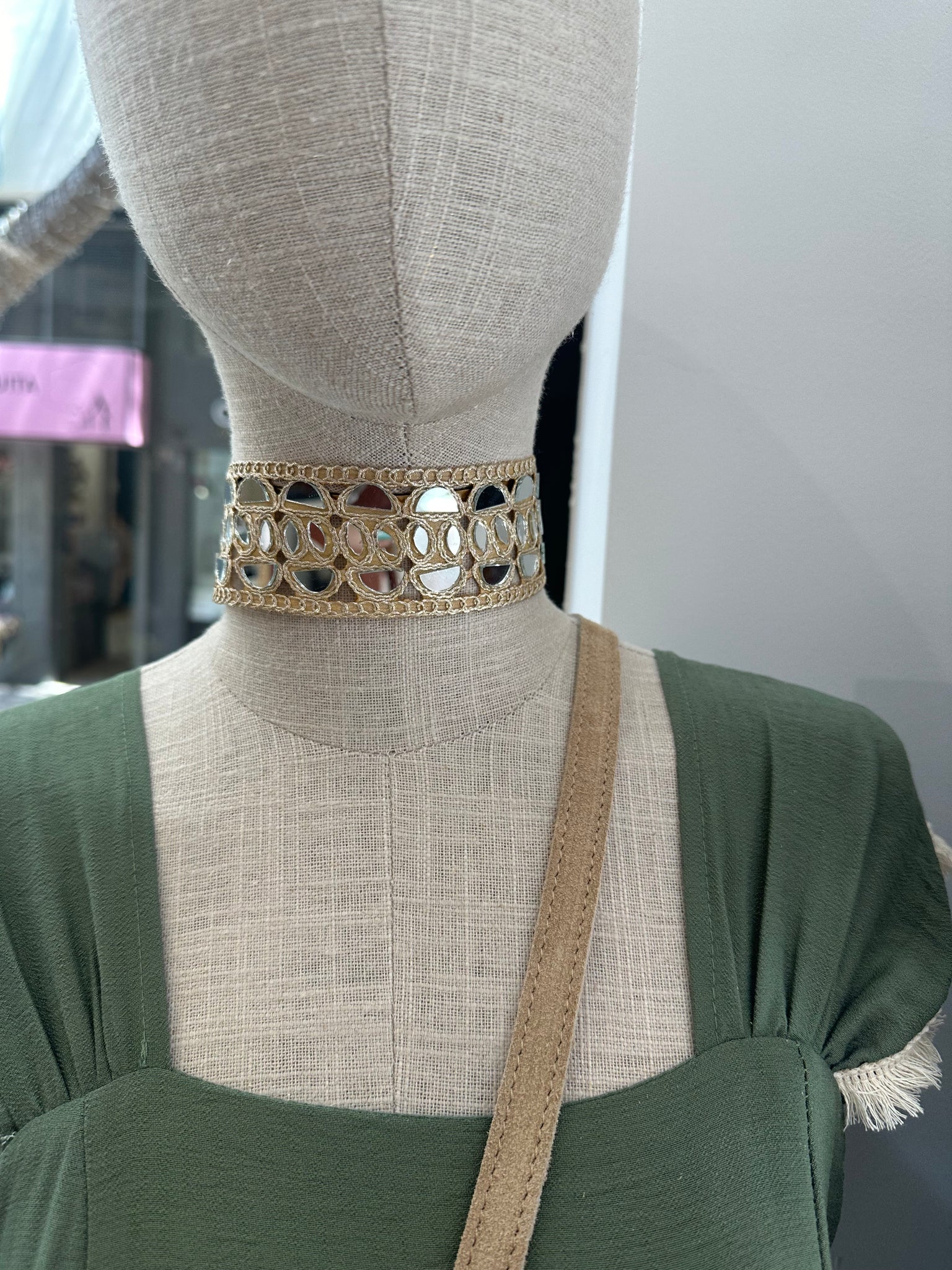 Choker Artesanal Boho con Espejos – Collar Étnico Ajustable