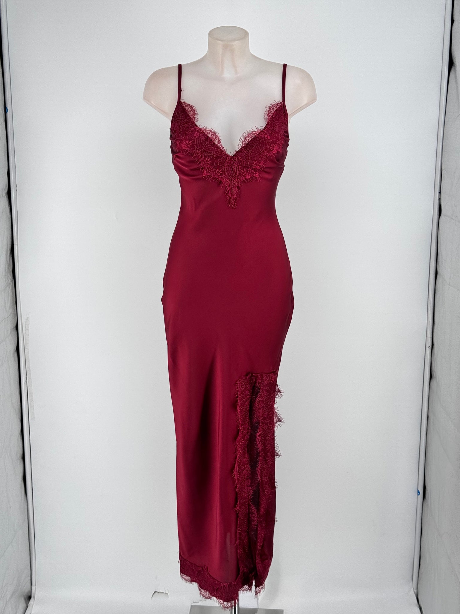 Vestido satinado marrón con encaje | Luxala Shop