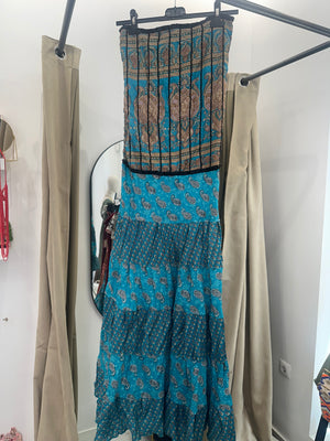 Vestido indio palabra de honor con nido de abeja en la espalda