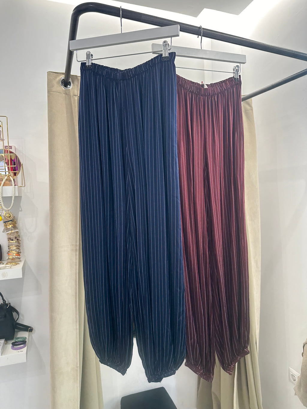 Pantalón bombacho Marrón con Rayas