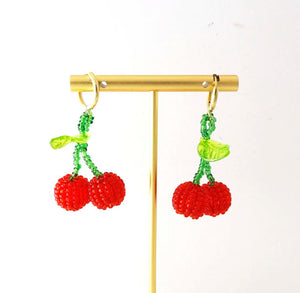 PENDIENTES CEREZA CUENTAS