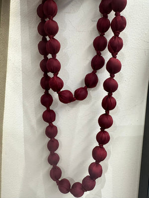Collar de bolas de tela hecho a mano | Accesorio boho chic en varios colores