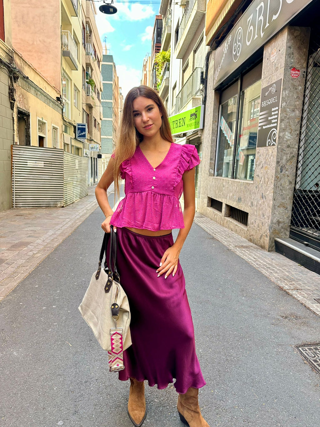 Blusa volantes romántica – Disponible en fucsia y estampado floral